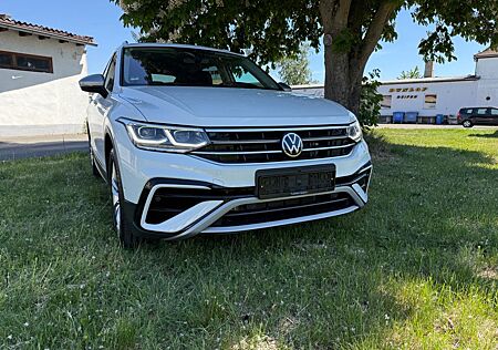VW Tiguan Allspace Volkswagen 4Motion+7SITZE+DE+GARANTIE +AHK
