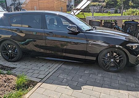 BMW 120i Edition M Sport Shadow A Edition M Spor...