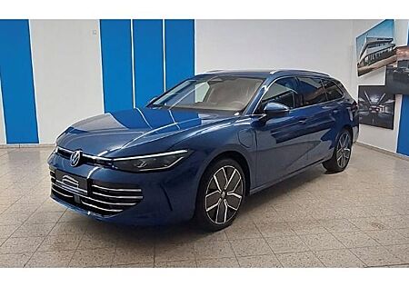 VW Passat Volkswagen Variant BusinPrem IQ.Drive WiPa AHK Pano