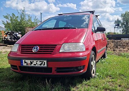 VW Sharan Volkswagen 1.9TDI 66kW Basis