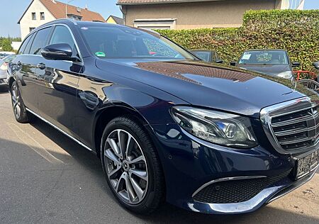 Mercedes-Benz E 300 de LED/NAVI/LEDER/BURMESTER/PDC/TEMPO