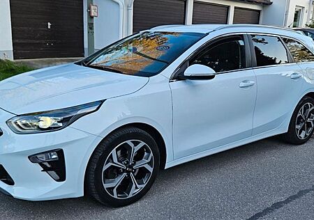 Kia Cee'd Sportswagon 1.4 T-GDI Spirit Sportswag...