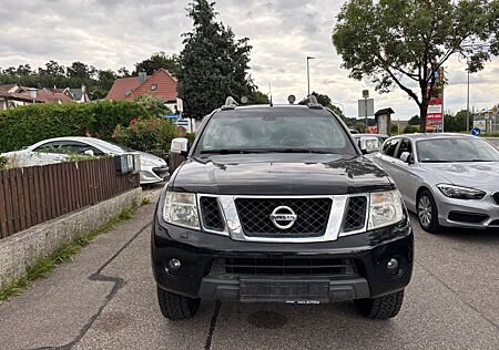 Nissan Navara Pickup Double Cab LE 4X4*SHZ*TEMP*