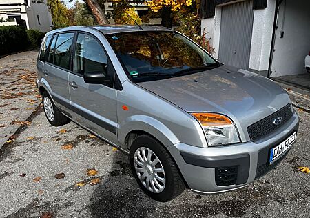 Ford Fusion 1,6 16V + Autom. +