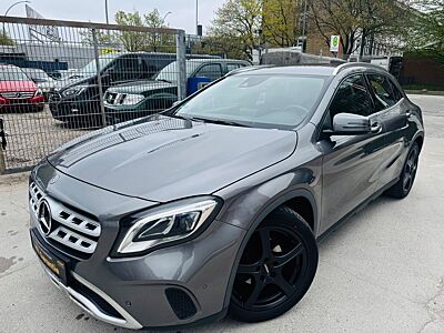 Mercedes-Benz GLA 180*NAVI*LED*PDC*Urban*SHZ*Schaltwippen*