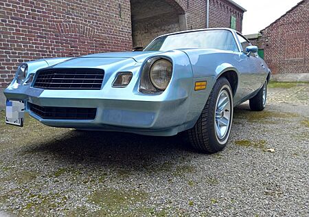 Chevrolet Camaro Berlinetta V8 Oldtimer Tüv 25 vieles Neu