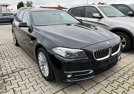 BMW 520d xDrive Touring A Luxury Line Luxury Line