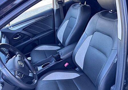Toyota Avensis 1,8, Leder, Anhängerkupplung