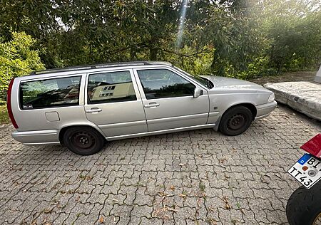 Volvo V70 2.5-10V -