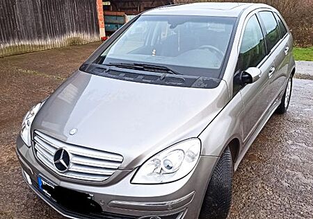 Mercedes-Benz B 200 - Automatik, Klimaautomatik u. mehr