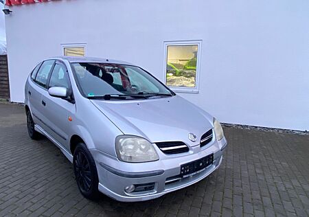 Nissan Almera Tino 1.8 Ltr. / Automatik / Klima/ Kamera