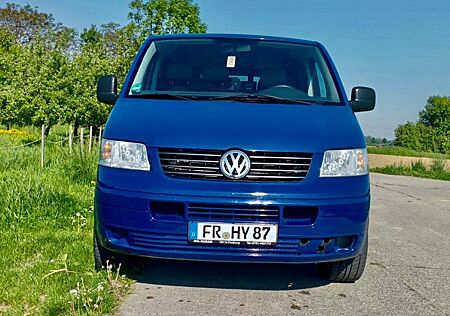 VW T5 Transporter Volkswagen Kombi 9 Sit/AHK/Klima
