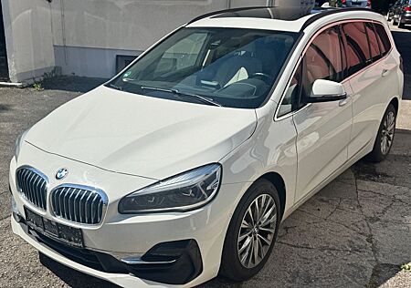 BMW 2er 218 d xDrive Luxury Line - 7Sitzer - Panorama -
