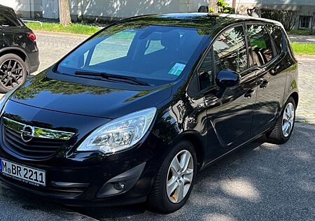Opel Meriva 1.7 CDTI Color Edition 74kW Automatik...