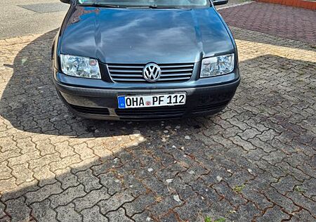 VW Bora Volkswagen 2.0 Basis Basis