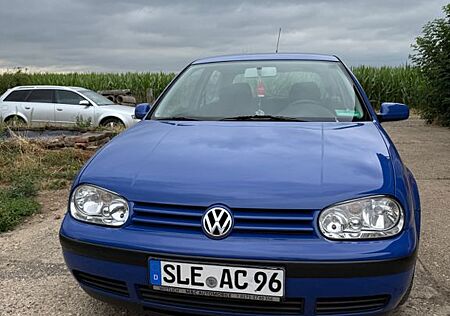 VW Golf Volkswagen 1.4 EU4 Basis