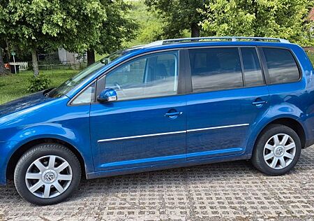 VW Touran Volkswagen 2.0 TDI DPF Highline