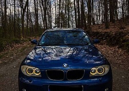 BMW 120i E87