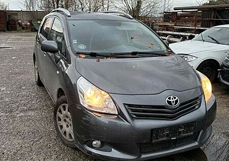 Toyota Verso SPORTSVAN 2.0 VAN D-4D DPF.MAN