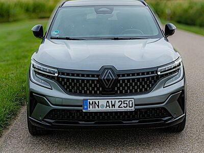 Renault Austral E-Tech Hybrid 200 Iconic Esprit Alpi...