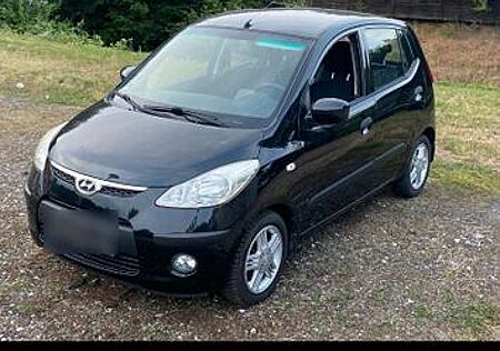 Hyundai i10 1.2 Style Wartung Bremsen vorne hinten Neu!!