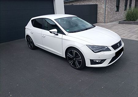 Seat Leon 2.0 TDI FR Navi LED 19 Zoll Cupra