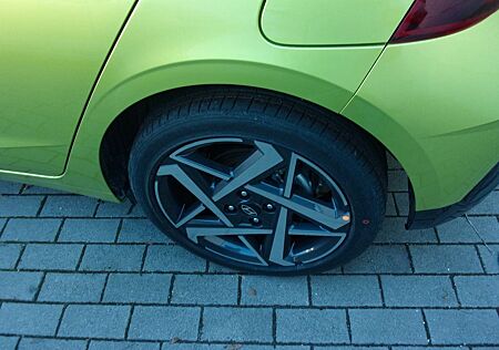 Hyundai i20 Emotion Sondermodell DCT 48 V Mild-Hybrid