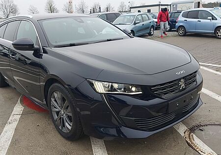 Peugeot 508 2.0 D*PDC*MFL*TEMPOMAT*LED*AUTOMATIK*PDC