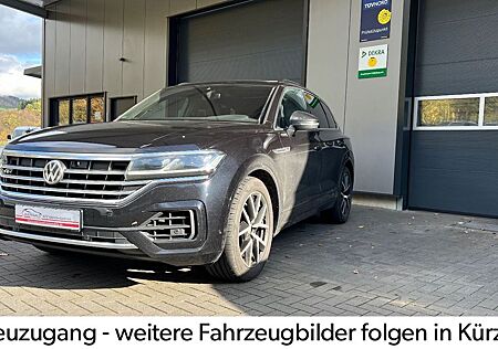 VW Touareg Volkswagen R-Line 4Motion * Pano * DCC * Luft * APP