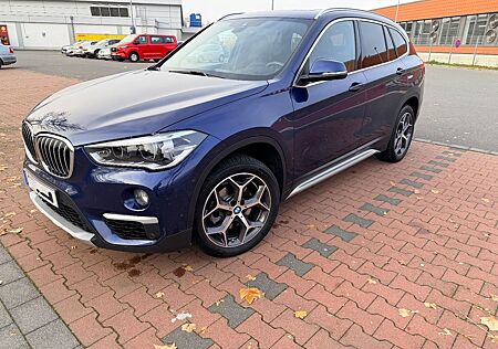 BMW X1 sDrive18i Automatik*Pano*CarPlay*HUD*Leder