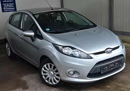 Ford Fiesta Champions Edition, SHZ, Klimaautomatik