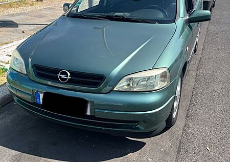 Opel Astra 1.8 16V Edition 100 Classic Edition 10...