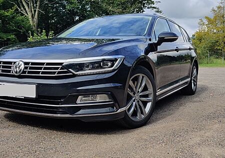 VW Passat Volkswagen Variant 2.0 TDI 4MOTION R-Line