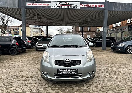 Toyota Yaris Team*TOP GEPFLEGT*