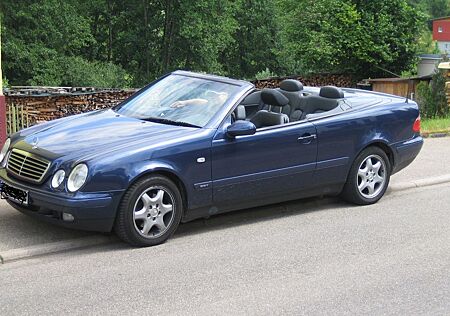 Mercedes-Benz CLK 230 Avantgarde Sport, Klima, CD, Garage