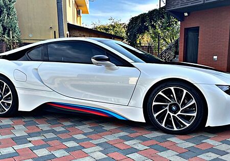 BMW i8 - -