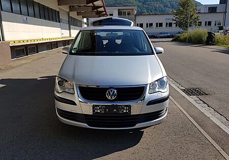 VW Touran Volkswagen 2.0 TDI 125kW