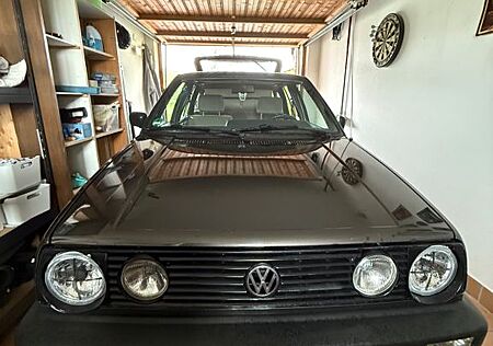 VW Golf Volkswagen 2 GL