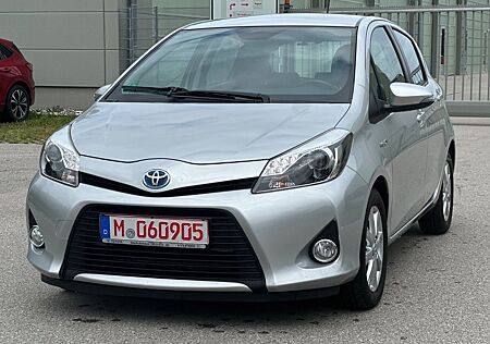 Toyota Yaris 1.5 VVT-i Hybrid Life/Navi/Klima/Bluetooth
