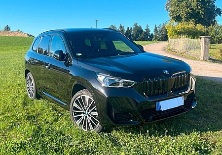 BMW iX1 xDrive30 - MwSt. Sommerfahrzeug