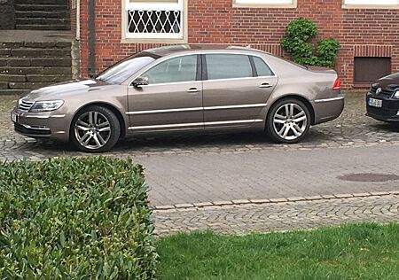 VW Phaeton Volkswagen 3.0 V6 TDI lang 4MOT. Tiptronic 4-Si...