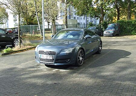 Audi TT Coupe 1.8 TFSI -