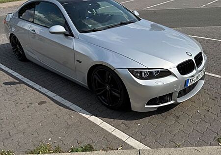 BMW 320i Coupé -