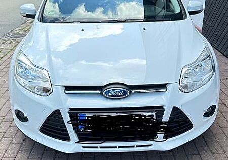 Ford Focus 1,0 EcoBoost 74kW SYNC Edition Turnier...