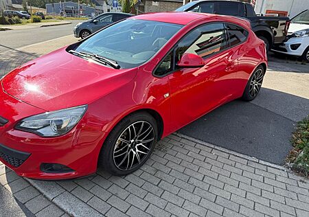 Opel Astra J GTC Edition 2.Hand,Navi,SHZ,PDC,Tüv