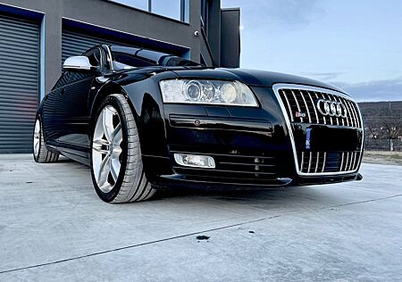 Audi S8 5.2 tiptronic quattro -