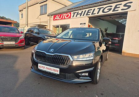 Skoda Fabia nur 600 KM !! LED, Carplay, Sitzheizung