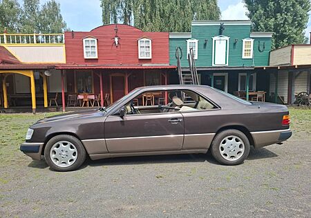 Mercedes-Benz 300 CE *** Oldtimer aus Rentnerhand *** TÜV NEU!