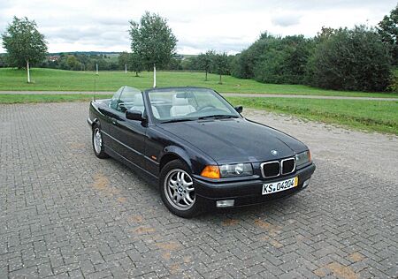 BMW 320i Cabrio