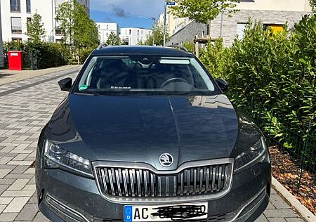 Skoda Superb 1.5 TSI ACT DSG STYLE COMBI STYLE